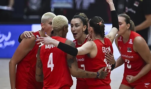 FİLENİN SULTANLARINDAN TARİHİ ZAFER... DÜNYA ŞAMPİYONASINDA FİNALE YÜKSELDİLER