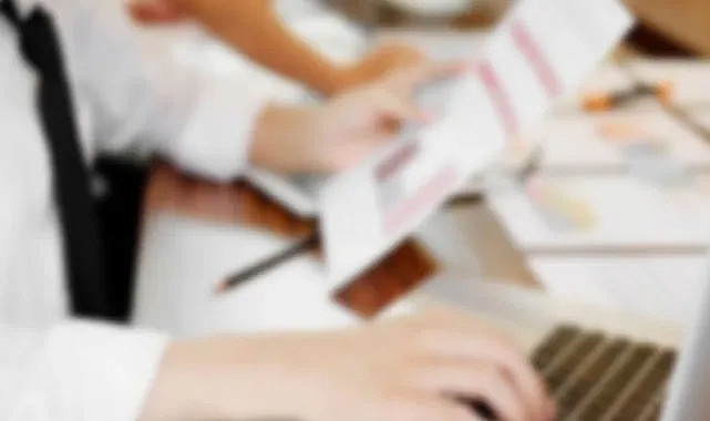 HAFTADA 4 GÜN MESAİ UYGULAMASI MI GELİYOR?