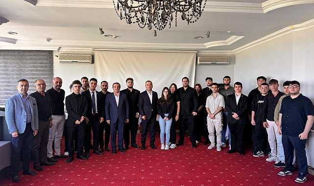 MİLLETVEKİLİ AYDIN: İYİ PARTİ GENÇLERİN ÖNÜNÜ AÇAN BİR ANLAYIŞA SAHİP