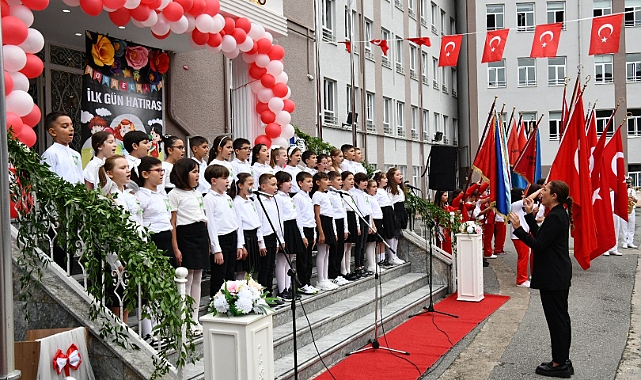 TRABZON’DA İLK DERS ZİLİ ÇALDI