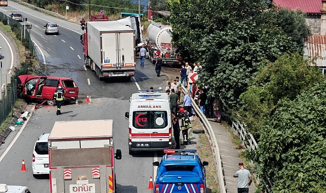 TRABZON'DA SAHİL YOLUNDA DEHŞET... TANKER İLE OTOMOBİL ÇARPIŞTI: 3 YARALI