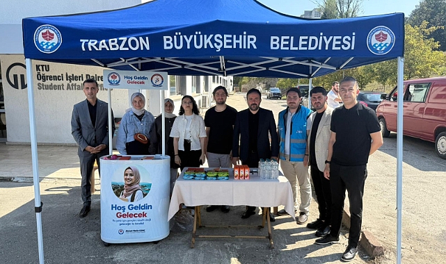 BÜYÜKŞEHİR'DEN ÜNİVERSİTELİ GENÇLERE SICAK KARŞILAMA
