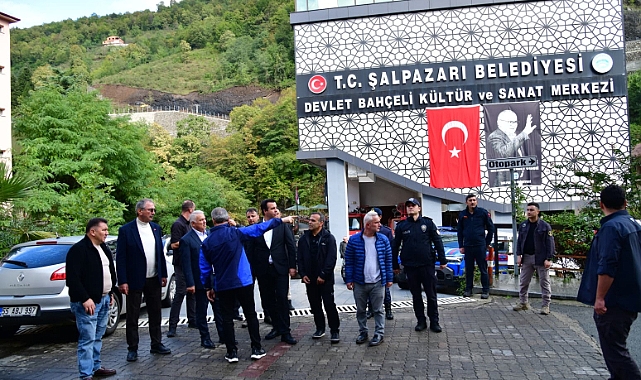 VALİ YILDIRIM ŞALPAZARI'NDA
