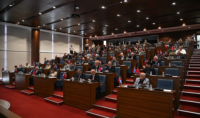 ZORLU: “SAHİL HATTINDA ORTAHİSAR BELEDİYESİ’NE NEDEN TAHSİS YAPILMIYOR?”