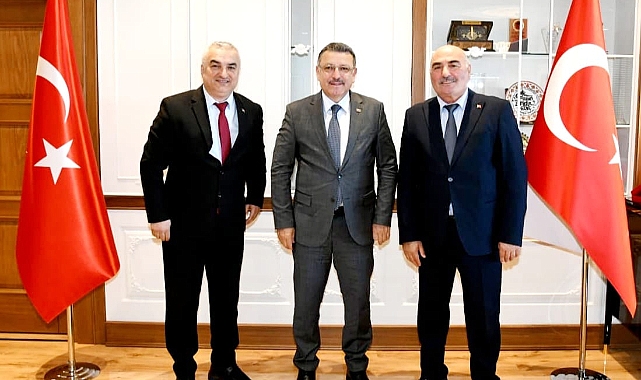 BAŞKAN GENÇ: HEMŞEHRİ DERNEKLERİ TRABZON İÇİN ÇOK KIYMETLİDİR