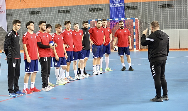 BÜYÜKŞEHİR BELEDİYESPOR HENTBOL TAKIMI ALTYAPIDAN BESLENİYOR