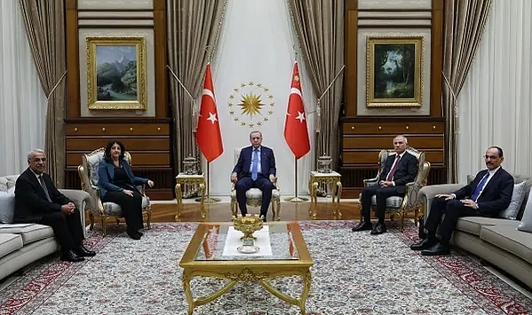 CUMHURBAŞKANI ERDOĞAN, DEM PARTİ HEYETİNİ KABUL ETTİ