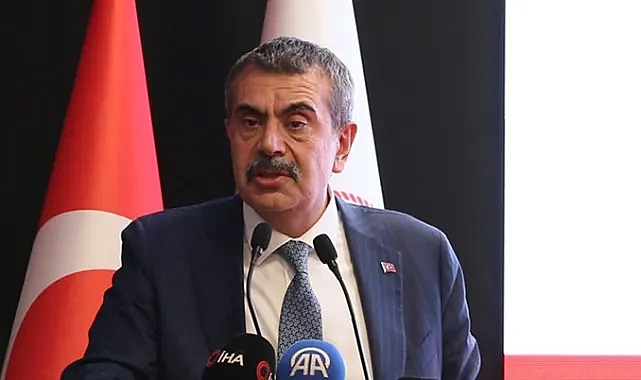 FLAŞ GELİŞME... ZORUNLU EĞİTİMİN SÜRESİ KISALIYOR MU?