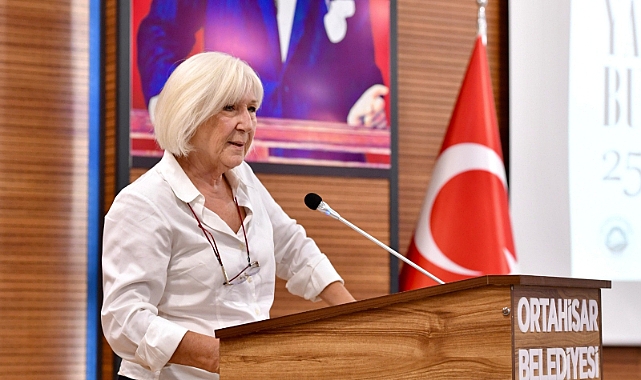 GAZETECİ-YAZAR BANU AVAR, TÜRKİYE ÜZERİNDE OYNANAN OYUNLARI ANLATTI