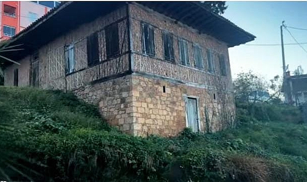 MEYVEŞ NİNENİN TARİHİ KONAĞINA KİM SAHİP ÇIKACAK?