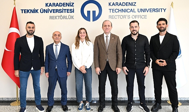 MİLLİ BOKSÖRDEN REKTÖR ÇUVALCI'YA ZİYARET!