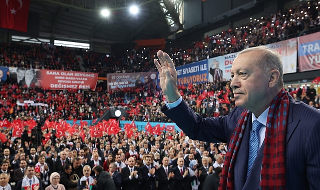 MUMCU: TRABZON’DAKİ COŞKUYU GÖREN MUHALEFET ALGI YAPIYOR