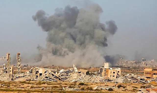 SOYKIRIMCI İSRAİL, GAZZE'DEN GERİ ÇEKİLİYOR