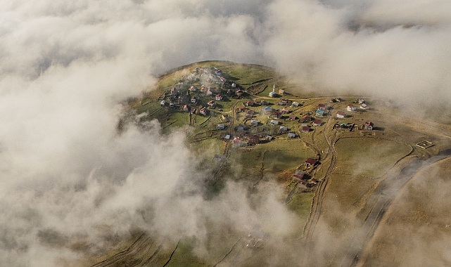SULTAN MURAT YAYLASINDA MUHTEŞEM GÖRÜNTÜLER: SİS DENİZİ!