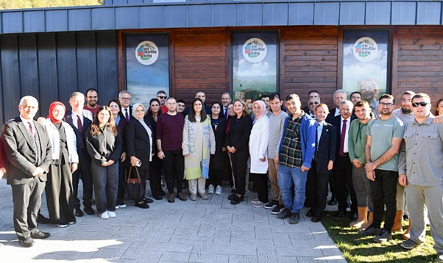 TBMM HEYETİ, EN MUTLU KÖY’Ü ZİYARET ETTİ