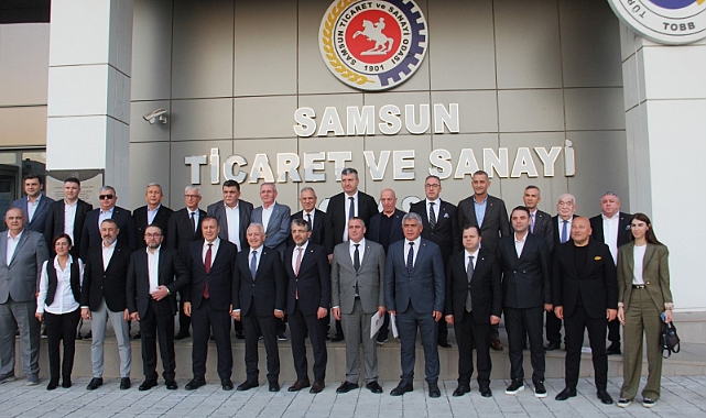 TOBB TOPLANTISINDA FINDIK MASAYA YATIRILDI