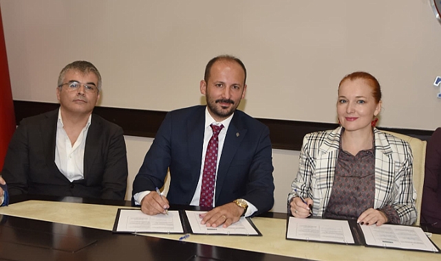 TRABZON'DA MARİNA PROJESİ İÇİN İMZALAR ATILDI