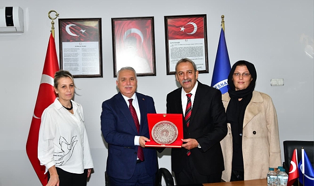 VALİ YILDIRIM'DAN AKÇAABAT ESNAF ODASINA ZİYARET