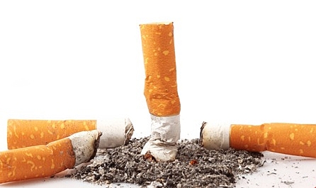 AKÇAABAT BELEDİYESİ’NDEN İZMARİT UYARISI: “YERE ATANLARA 2.953 TL CEZA”