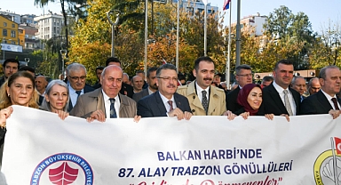 BAŞKAN GENÇ: TRABZON TARİHİ ŞANLA, ŞEREFLE DOLU BİR ŞEHİRDİR