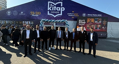 KİTAP FUARINA ZİYARETÇİ AKINI 