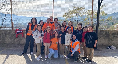 KTÜ ÖĞRENCİLERİNDEN MİNİK KALPLERE UMUT DOLU ZİYARET