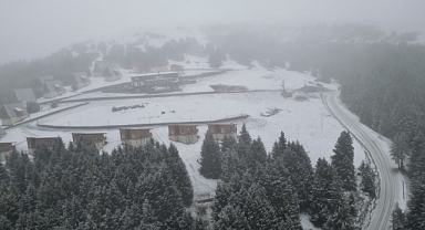 KÜMBET YAYLASI BEYAZ GELİNLİĞİ GİYDİ 