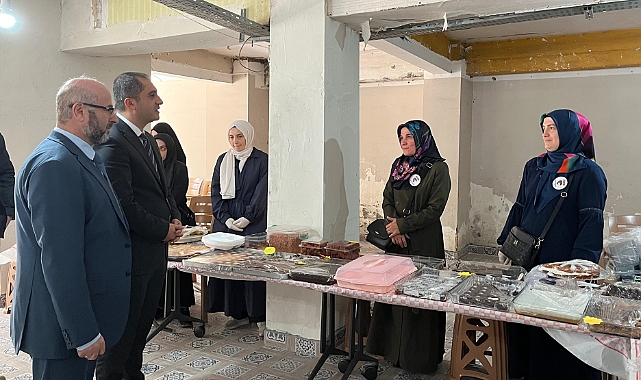 OF'TA GAZZE'YE DESTEK İÇİN HAYIR ÇARŞISI AÇILDI