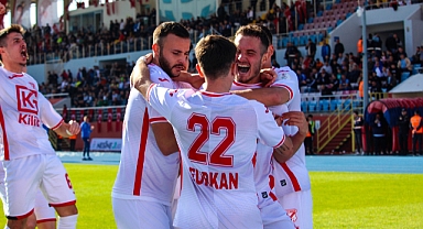 SEBAT GENÇLİK ZİRVEDE TEK BAŞINA... DURDURULAMIYOR