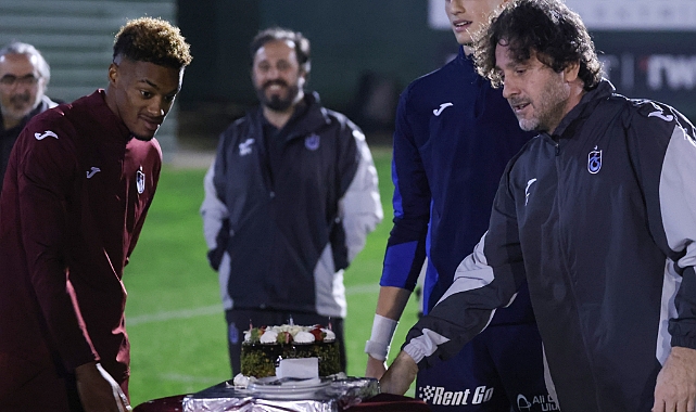 TRABZONSPOR İDMANINDA DOĞUM GÜNÜ SÜRPRİZİ