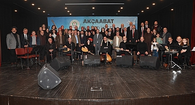 AKÇAABAT’TA TÜRKÜLER YÜKSELDİ