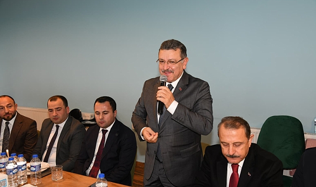 BAŞKAN GENÇ VAKFIKEBİR'DE MUHTARLARLA BULUŞTU