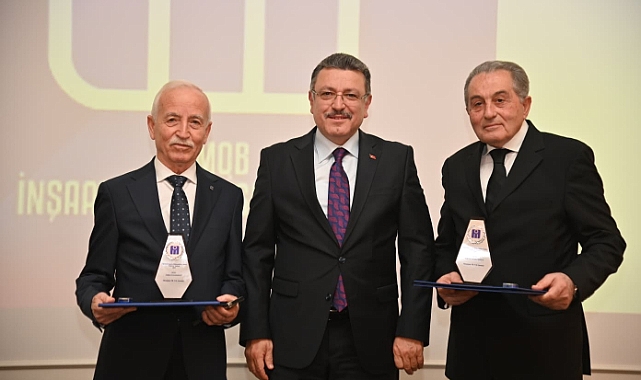 BAŞKAN GENÇ: “YALNIZCA BUGÜNÜ DEĞİL, GELECEĞİ İNŞA ETMEK ZORUNDAYIZ”