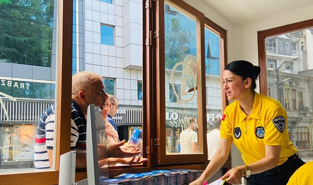 BÜYÜKŞEHİR ON BİNLERCE TURİSTE YARDIMCI OLDU