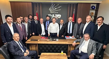 CHP LİDERİ ÖZEL, TRABZON ÖRGÜTLERİNİ YOK SAYDI! 