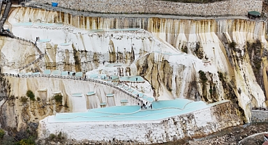 GÖKSU TRAVERTENLERİ BÜYÜLÜYOR
