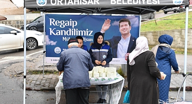 ORTAHİSAR BELEDİYESİ'NDEN LOKMA VE KANDİL SİMİDİ İKRAMI