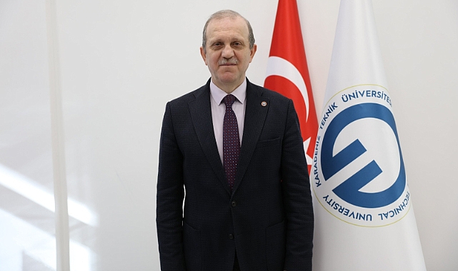 REKTÖR ÇUVALCI'DAN YENİ YIL MESAJI