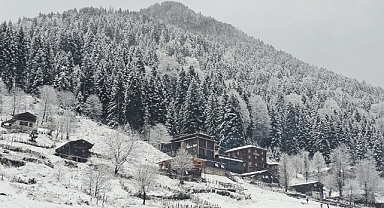 RİZE VE ARTVİN BEYAZA BÜRÜNDÜ 