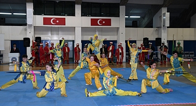 ŞAMPİYONLARIN GÖSTERİSİ NEFES KESTİ