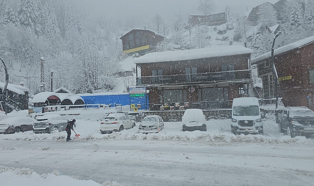 ŞAVŞAT BEYAZA BÜRÜNDÜ