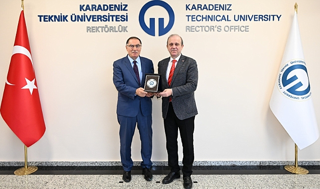 ŞEREF MALKOÇ'TAN REKTÖR ÇUVALCI'YA ZİYARET