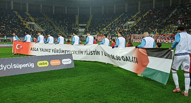 TRABZONSPOR'DAN FİLİSTİN'E DESTEK: ASLA YALNIZ YÜRÜMEYECEKSİN