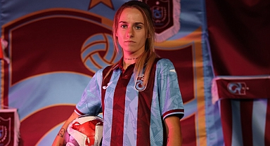 TRABZONSPOR KADIN FUTBOL TAKIMININ PARLAYAN YILDIZI: OLESZKİEWİCZ