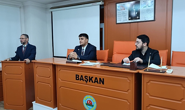 YENİDEN REFAH PARTİLİ PULAT'TAN ANLAMLI MESAJ