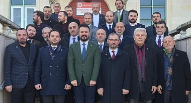 YENİDEN REFAH PARTİSİ SAHAYA İNDİ 