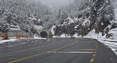 ZİGANA DAĞI BEYAZ GELİNLİĞİ GİYİNDİ 