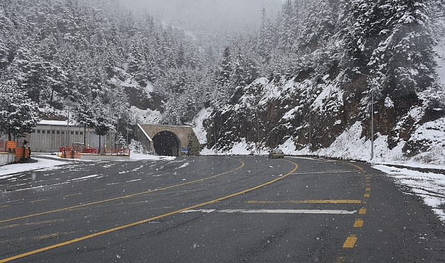 ZİGANA DAĞI BEYAZ GELİNLİĞİ GİYİNDİ