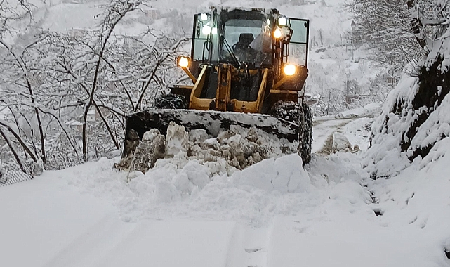 AKÇAABAT BELEDİYESİ'NDEN KAR SEFERBERLİĞİ