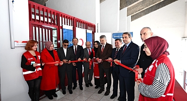 KTÜ’DE TÜRK KIZILAY’IN BUTİĞİ AÇILDI
